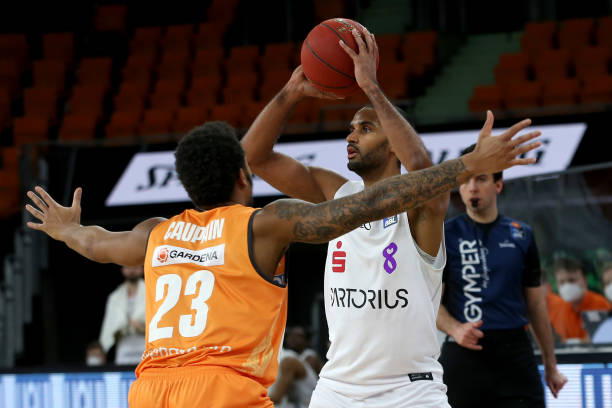 等传统强队 等传统强队