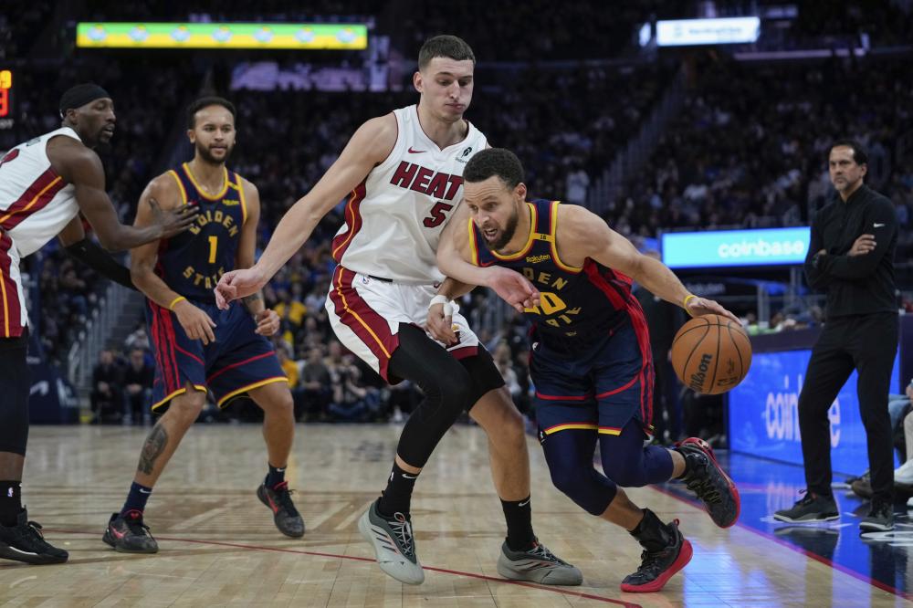 现三冠王的 现三冠王的